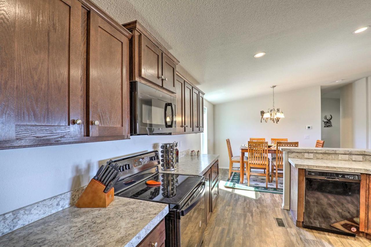 Desert Escape Off I-10 With Over 1 Enclosed Acre! Mescal Exterior photo